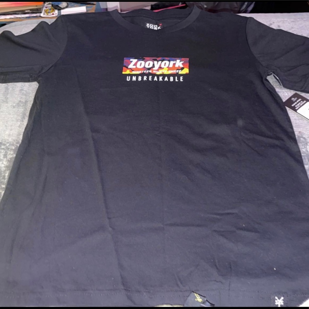 Black large zoo York t-shirt